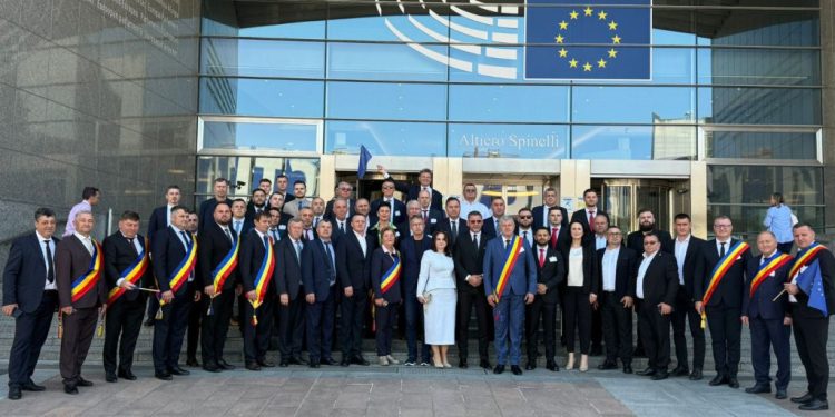 50 de membri ai PSD Suceava, în vizită la Parlamentul European. Programul a inclus un dialog pe tema politicii de coeziune și a viitorului buget european