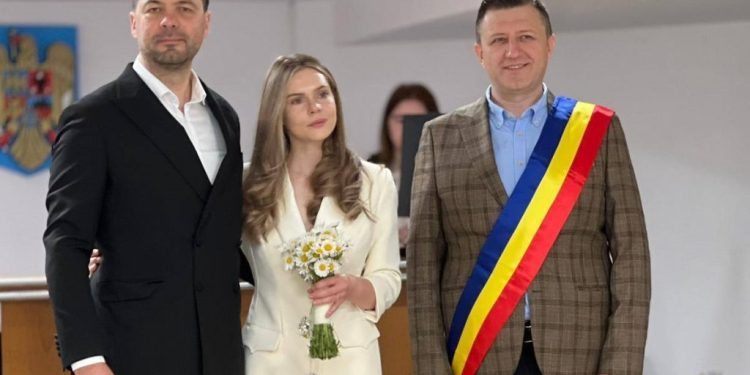 Paul Turcoman, cardiolog intervenționist la Spitalul Suceava, s-a căsătorit, astăzi, cu Sabina-Odette Conțac