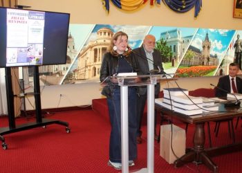 Studentă a USV, premiată de ”Convorbiri literare” pentru volumul de debut. Alexia Plăcintă: Este imboldul de a continua pe drumul literaturii. Le mulțumesc tuturor celor care au crezut în vocea mea poetică