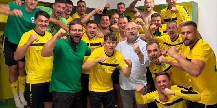 Bradul Putna a promovat în Liga a III-a! Ciprian Anton, aflat la finalul mandatelor de președinte al AJF Suceava: Felicit CS Bradul Putna pentru un sezon de excepție și pentru promovarea meritată, și felicit întreaga comunitate din Putna