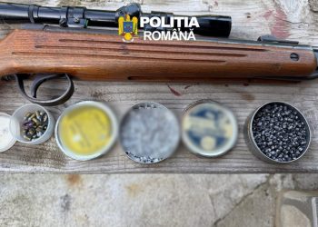 5 persoane, în arestul Poliției Suceava, într-un dosar privind nerespectarea regimului aremelor și munițiilor și braconaj