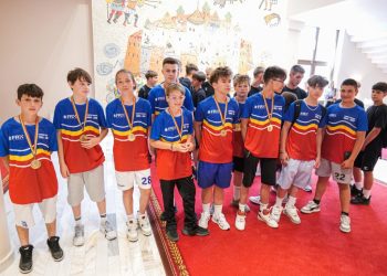 Handbaliștii juniori de la CSU Suceava, campioni și vicecampioni naționali, felicitați de conducerea Consiliului Județean. Aceștia vor fi premiați în viitoarea ședință a CJ
