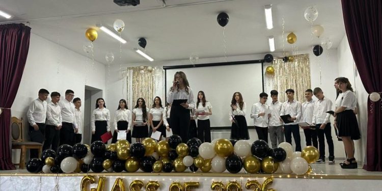 Final de an școlar la Cornu Luncii, cu festivități de premiere și spectacole