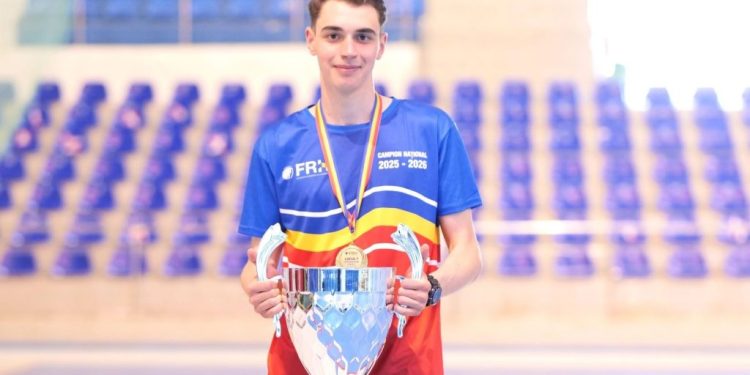 La doar 22 de ani, antrenorul-student Emi Huțuleac a devenit campion național cu CSU Suceava Juniori 4. Petru Ghervan: Aceasta este perioada lui de glorie. Sperăm să mențină ritmul și seriozitatea în continuare