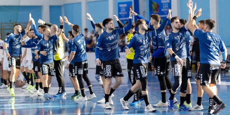CSU Suceava va începe noul campionat național de handbal masculin cu o pauză. Sucevenii vor juca primul meci la Baia Mare
