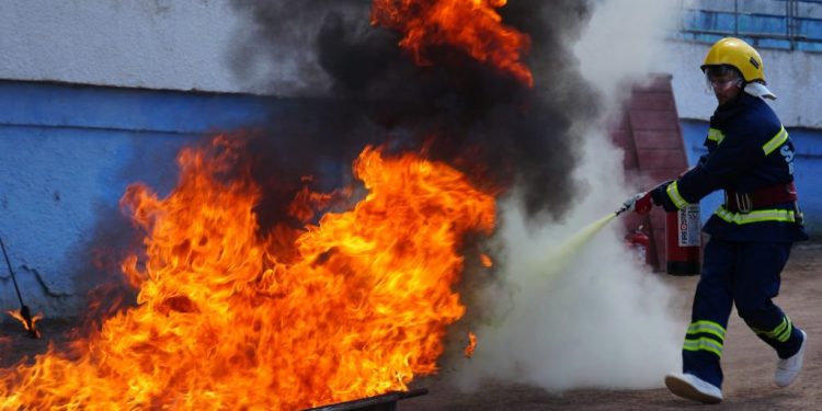 Pompierii voluntari de la Bosanci, locul I la un concurs profesional care a avut loc pe ”Areni”
