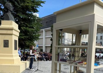 ”Cititorii Cetății” vor să amplaseze rafturi cu cărți în cafenele din municipiul Suceava