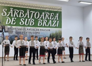 575 de copii din mai multe județe, la Adâncata, la Festivalul-Concurs de Folclor ”Sărbătoarea de sub brazi”