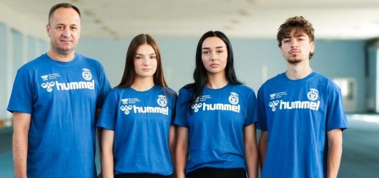 Selena, Vanessa și Ciprian, trei valoroși atleți, vor reprezenta clubul universității sucevene la competițiile naționale și internaționale. Aceștia sînt pregătiți de Silviu Casandra
