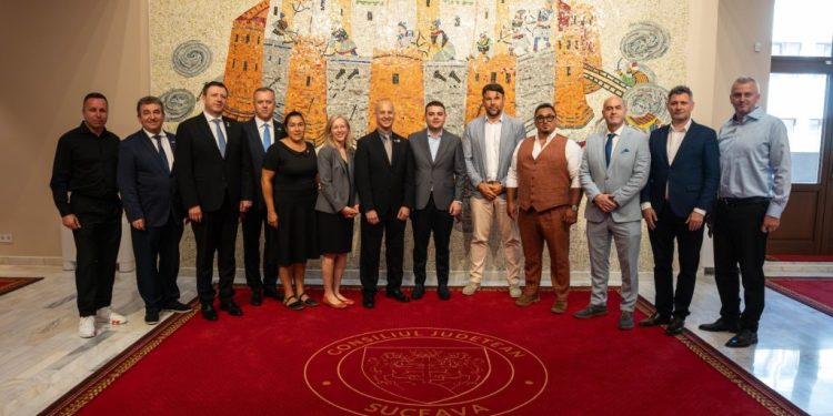 Primarul orașului american Lansing, la CJ Suceava. Gheorghe Șoldan: A fost o discuție plăcută, de aproape o oră și jumătate, despre județul Suceava, despre proiectele mari aflate în derulare