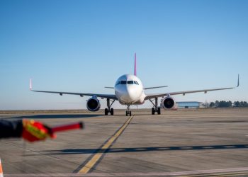 Peste 100.000 de pasageri, în luna iunie, pe aeroportul sucevean – cel mai mare număr de pasageri înregistrat într-o singură lună de la operaționalizarea aeroportului
