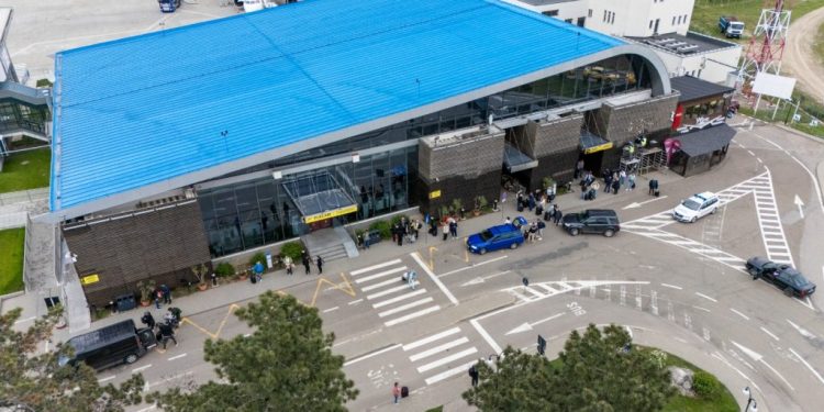 Peste 100.000 de pasageri, în luna iunie, pe aeroportul sucevean – cel mai mare număr de pasageri înregistrat într-o singură lună de la operaționalizarea aeroportului