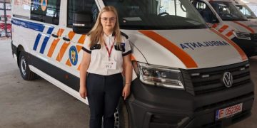 Încă trei autosanitare pentru Serviciul Județean de Ambulanță Suceava. Mihaela Ianovici: Autosanitarele vor contribui la creșterea capacității de intervenție și la asigurarea unor servicii medicale de urgență mai rapide