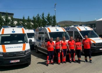 Încă trei autosanitare pentru Serviciul Județean de Ambulanță Suceava. Mihaela Ianovici: Autosanitarele vor contribui la creșterea capacității de intervenție și la asigurarea unor servicii medicale de urgență mai rapide