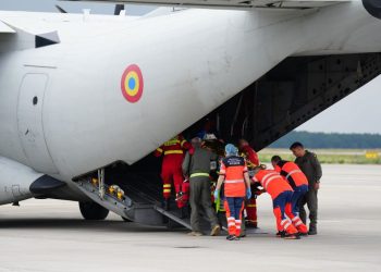 Formularul S2 de la Casa de Sănătate a permis transferul bărbatului din Liteni cu arsuri grave la un spital din Belgia, cu un avion al Armatei