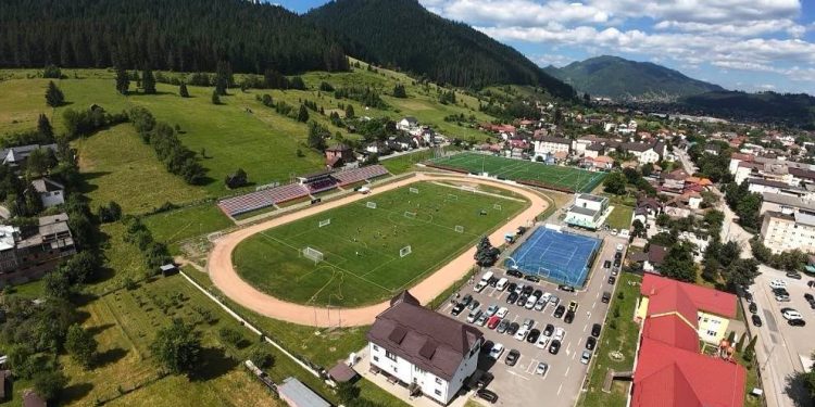 Peste 200 de copii au participat la taberele Inter Academy Camp de la Cîmpulung. Baza sportivă este deja rezervată pentru cantonamente pînă în iarnă. Primarul Negură: Este o promovare cum nu o faci cu toate activitățile cum o faci pe linie sportivă
