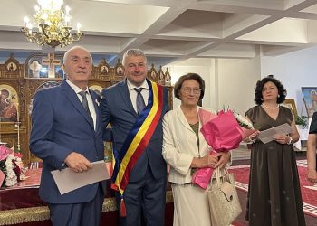 Mai mult de 50 de cupluri de aur, sărbătorite de Zilele Fălticenilor. Primarul Coman: Le mulțumim în numele comunității, pentru că o mare parte din lucrurile frumoase care sînt astăzi în oraș li se datorează lor