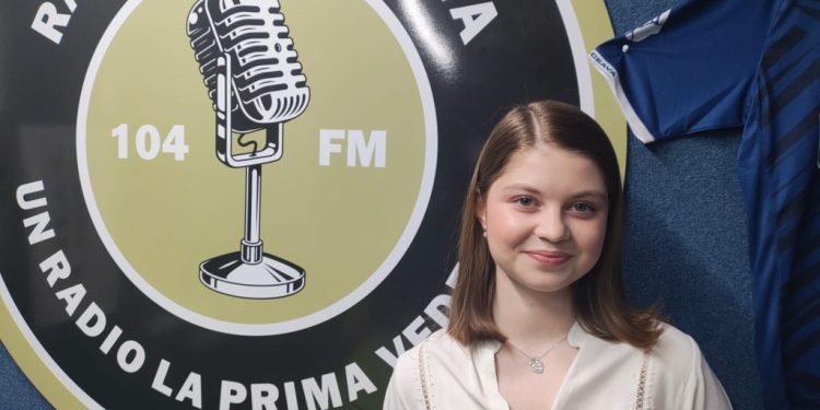 Olimpica internațională la engleză, Diana Clepș, de la ”Petru”, 10 pe linie în clasa a X-a: Pot să spun că m-am pregătit pentru olimpiada asta toată viața mea. Toată vara n-am ieșit din casă