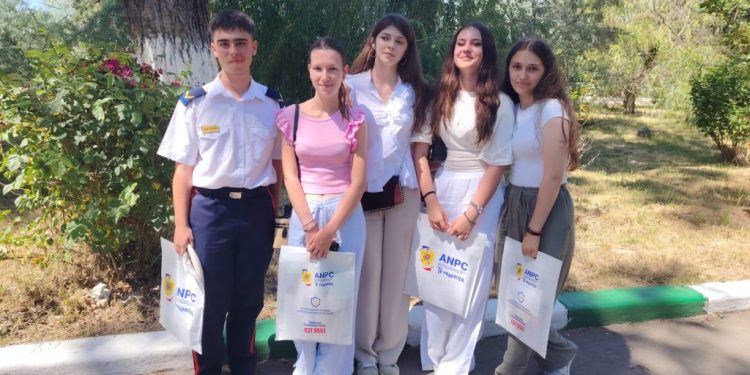 Un elev de la Colegiul Național Militar ”Ștefan cel Mare” Cîmpulung Moldovenesc, premiul II la un concurs național pe teme de protecția consumatorului