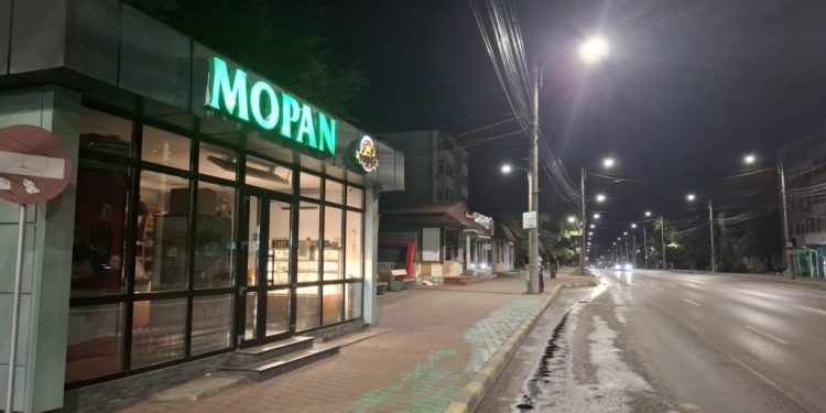”Mopan”-ul din ”Areni” dispare. Tot mai mulți suceveni, lăsați fără pîine. Și la propriu, și la figurat