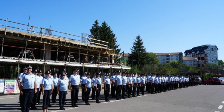 74 de ofițeri și subofițeri de la ISU Suceava, avansați în grad, la termen