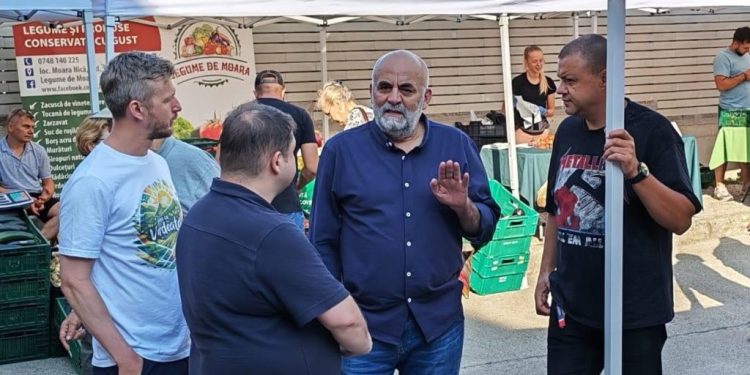 Vasile Rîmbu îl persiflează în continuare pe Gheorghe Șoldan. Totodată, își crește cota de încredere din partea cetățenilor