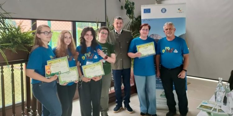 Echipă de la Liceul Teoretic „Ion Luca” Vatra Dornei, locul I la etapa națională a Concursului Internațional „Tineri în pădurile Europei”