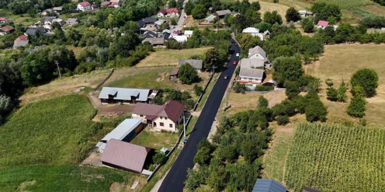 Asfaltarea DJ 178A dintre Costîna și Șcheia a început. Lucrările ar urma să fie gata în cel mult două săptămîni