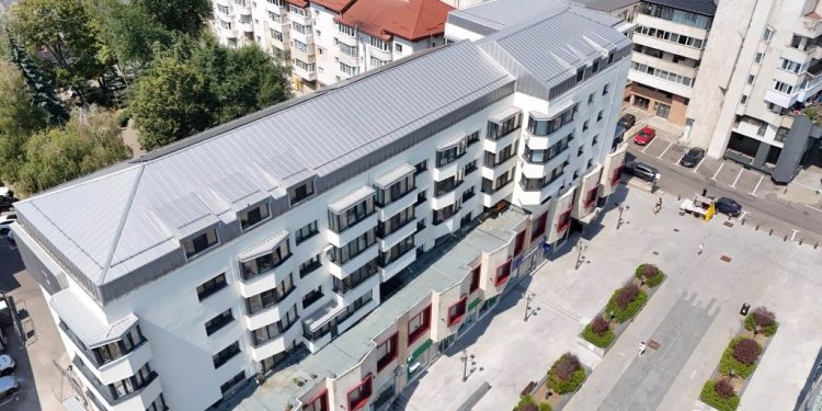 S-a încheiat reabilitarea energetică a trei blocuri din centrul Sucevei, printr-un proiect de peste 14 milioane de lei