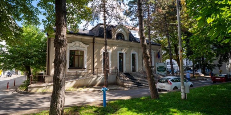 2,7 milioane de lei, pentru reabilitarea Casei Prieteniei din centrul Sucevei. Termenul de execuție este de 18 luni