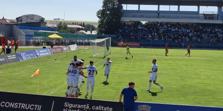Cetatea 1932 Suceava – SC Popești Leordeni, 1-1. Cei mai buni jucători suceveni au fost un copil, portarul Alin Ciobanu, și veteranul Cătălin Golofca. Pe teren a fost prezentă și umbra lui Lorand Fulop