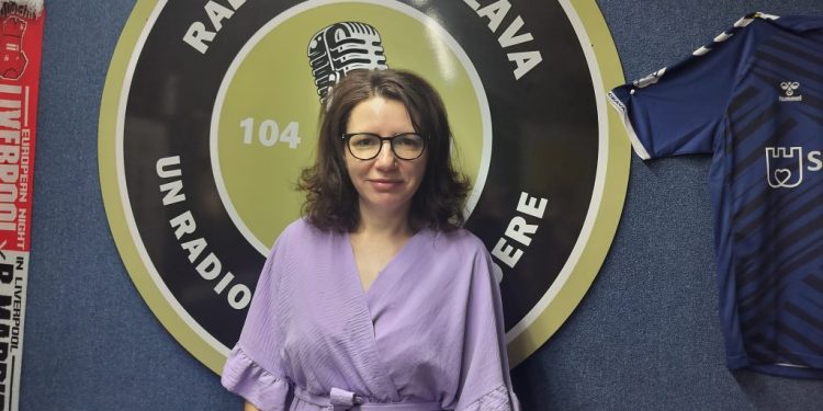 Caniculă. Daniela Bălănucă, dietetician: Înghețata nu hidratează, iar băuturile foarte reci nu răcoresc organismul