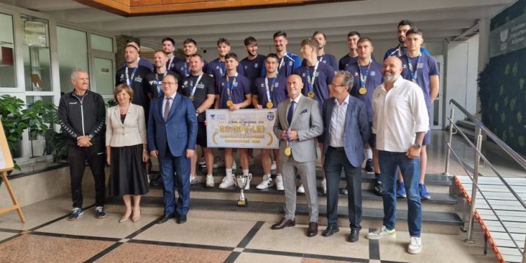 Cezar Ioja, la festivitatea de premiere a campionilor europeni universitari: Îi felicit pe jucători și pe antrenori pentru această nouă performanță, și îi asigur că administrația județeană va rămîne alături de ei