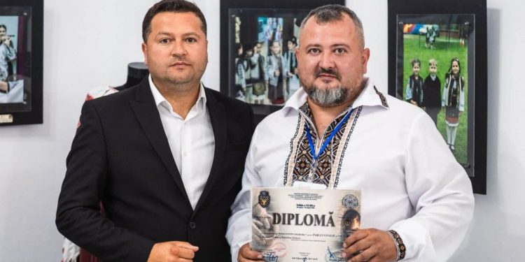 Marele premiu al Tîrgului Olarilor de la Rădăuți a revenit unei familii din Chișinău