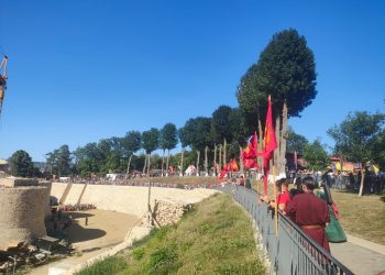 Emil Ursu: Și cei care urcă pînă la Cetatea de Scaun a Sucevei, dar nu intră în aceasta, tot participanți la Festivalul de Artă Medievală sînt