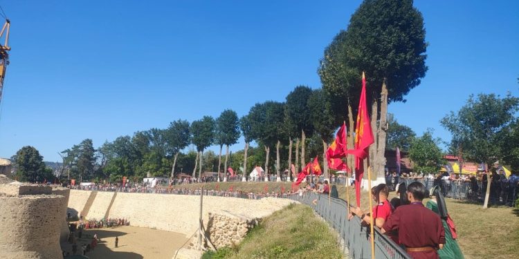 Emil Ursu: Și cei care urcă pînă la Cetatea de Scaun a Sucevei, dar nu intră în aceasta, tot participanți la Festivalul de Artă Medievală sînt