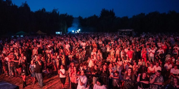 Zvon infirmat: Suceava Blues Festival NU se mută la Moara! Bobby Stroe: Nu, nu, nu, deși este un loc foarte frumos pentru genul ăsta de evenimente