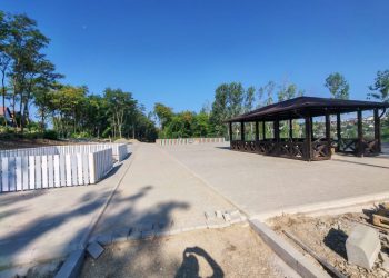 Parcul ”Regina Maria” din Ipotești va avea recepția parțială cel tîrziu la începutul lunii septembrie