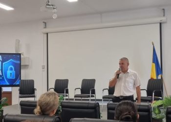 Eveniment dedicat apărării împotriva fraudelor digitale, organizat de Poliție și Primăria Siret. Vigilența reprezintă prima și cea mai eficientă măsură de apărare împotriva fraudelor cibernetice