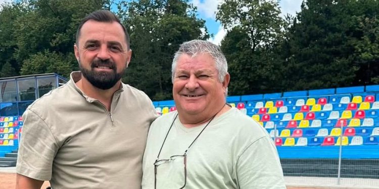 Doi foști fotbaliști emblematici ai Sucevei, Cașuba și Sekely, alături de Șuleru, candidat pentru șefia AJF Suceava