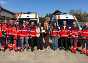 Sprijin de 15.000 de euro pentru Ambulanța Rădăuți. SAJ Suceava: ”EGGER, un partener de încredere”
