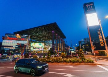 IULIUS devine primul operator național de malluri care integrează Generatik, platforma care digitalizează publicitatea indoor din România