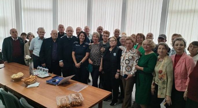 Seniorii din Suceava, sfătuiți de IPJ cum să se ferească de fraude