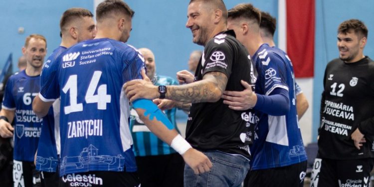 CSU Suceava, două meciuri, două victorii în prima ligă de handbal masculin. Bogdan Șoldănescu, după victoria de la Cluj: Deși a fost un joc plin de durități, mă bucur că sportivii mei au făcut față presiunii