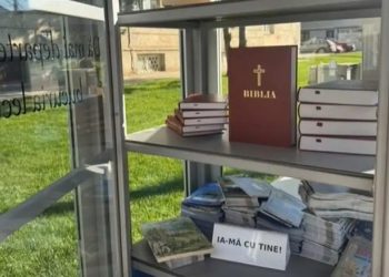 Bani și reclamă pentru Arhiepiscopia Înaltului Calinic contra reclamă pentru primarul Rîmbu