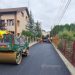 Strada Vișinilor din Zamca, în reabilitare. Se refac drumul, trotuarele și zonele verzi. Locuri de parcare, pe strada alăturată