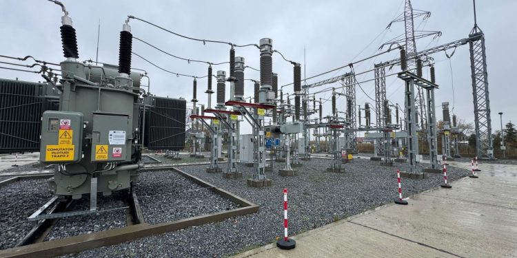 Delgaz Grid, investiții în stația de transformare de la Vicov – servicii îmbunătățite pentru 18.000 de clienți din zona de nord a județului Suceava