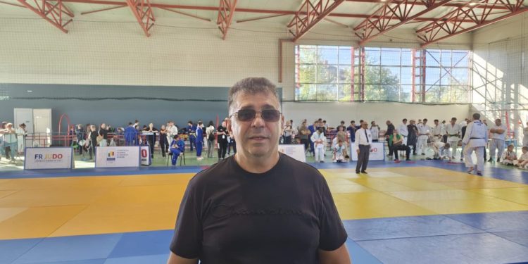Antrenorul de judo Adrian Szekely, către părinți: Duceți-i pe copii la orice sport! Orice sport e bine să-l facă și orice sport e bun pentru copii și pentru noi, ca națiune