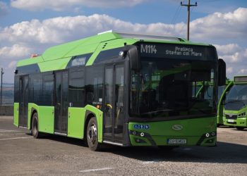 Cursă de autobuz suplimentară, pentru elevii din Plopeni și Salcea
