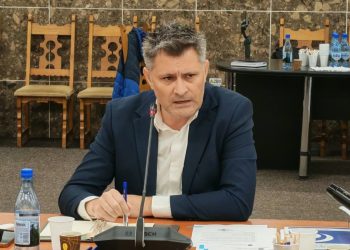 Parcările de domiciliu, în atenția consilierilor locali. Beni Atodiresei propune abonament de 100 de lei, după ce Lucian Harșovschi a cerut restituirea banilor plătiți de suceveni și gratuitate pentru 12 luni